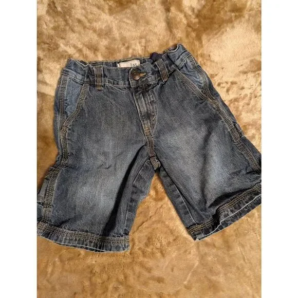 Old Navy Boys Bundle, 2 Graphic Tees and Boys Utility Jean Shorts, *Vintage Roll - Picture 6 of 8
